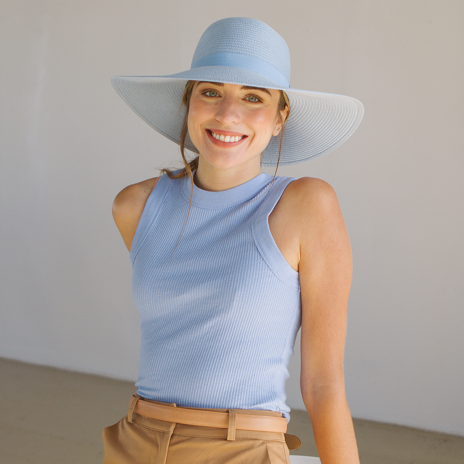 wide brimmed holiday hat